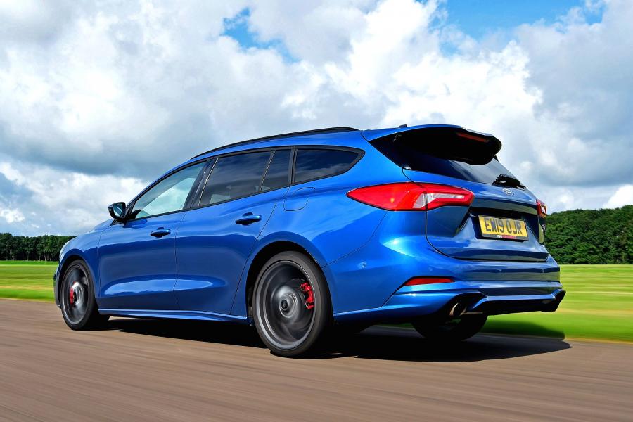  Ford Focus ST Estate 2019 года  (UK) (фото 3 из 20)